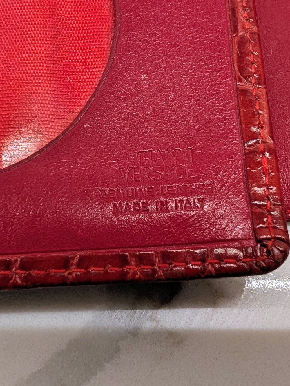 Gianni Versace Red Croc-Embossed Leather Wallet - Picture 6 of 9